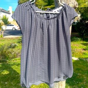 🍂Blue & White Patterned Women's Top